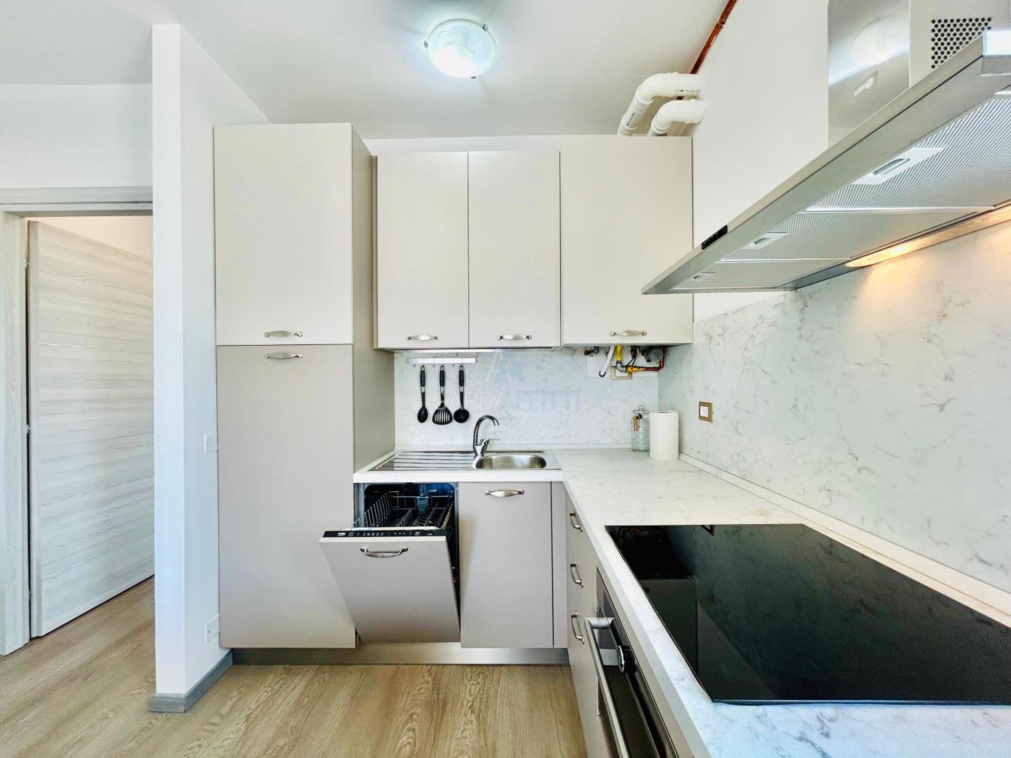Ossidiana Apartment - Vista Lago - Centrico Сирмионе Экстерьер фото