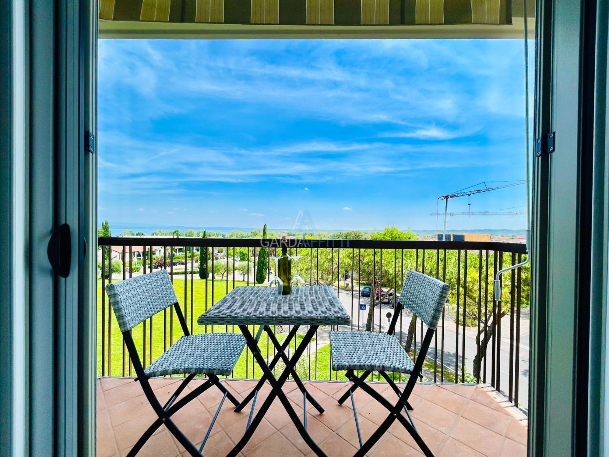 Ossidiana Apartment - Vista Lago - Centrico Сирмионе Экстерьер фото